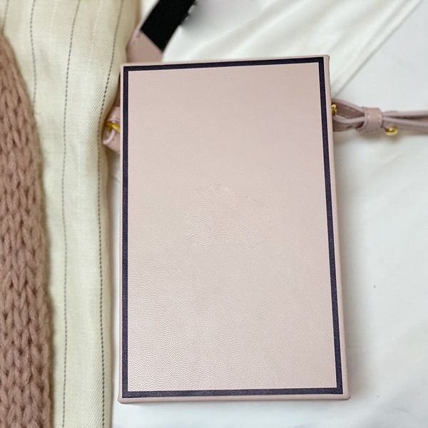 outlet factory pack bag pink messenger bag lady temperament lovely fresh sweet shoulder batch luxuryss designerss yw
outlet factory pack bag pink messenger bag lady temperament lovely fresh sweet shoulder batch luxuryss designerss yw