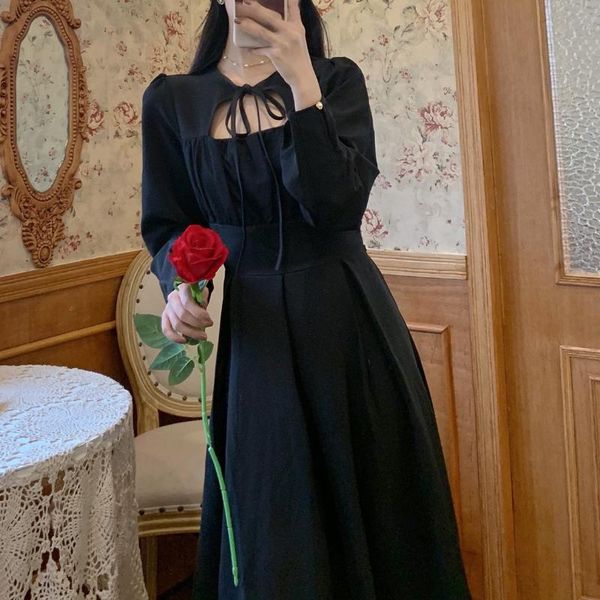 casual dresses 2021 autumn retro black midi bandage design french evening party dress women long sleeve vintage y2k korea fashion, Black;gray
casual dresses 2021 autumn retro black midi bandage design french evening party dress women long sleeve vintage y2k korea fashion, Black;gray