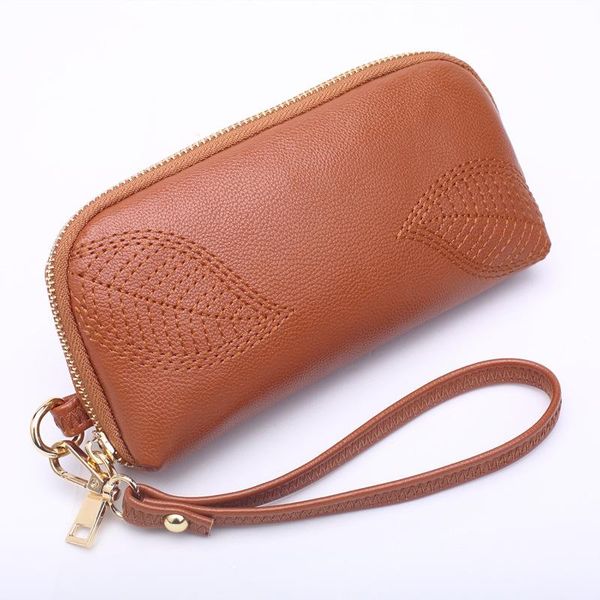 wallets 2021 ladies wallet fashion coin purse women's large capacity embroidered zipper mobile phone bag, Red;black
wallets 2021 ladies wallet fashion coin purse women's large capacity embroidered zipper mobile phone bag, Red;black