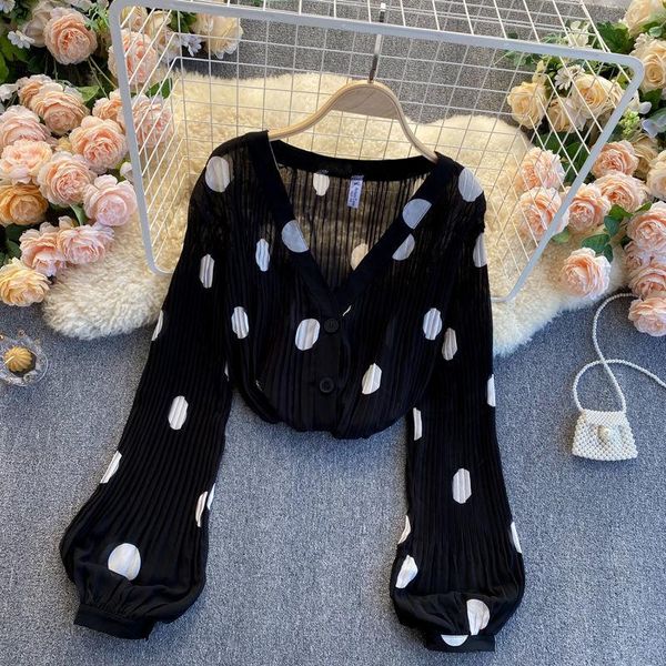 women's blouses & shirts shirt single breasted chiffon v-neck dot bubble sleeve cardigan 2021 summer ladies fashion bohemia, White
women's blouses & shirts shirt single breasted chiffon v-neck dot bubble sleeve cardigan 2021 summer ladies fashion bohemia, White