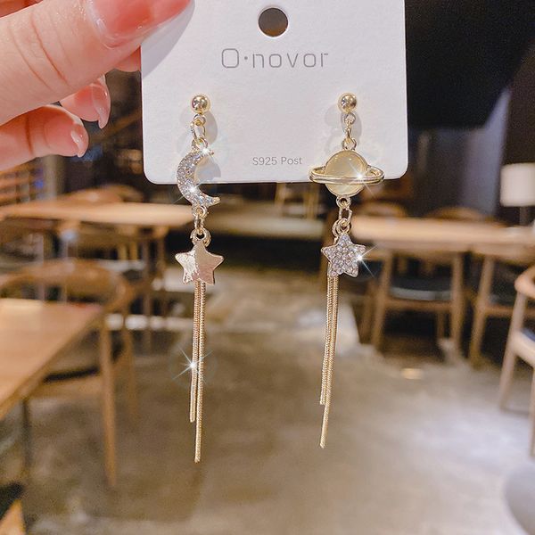 fashion moon star earrings women vintage gold color asymmetric design long tassel drop earrings for women female jewelry, Silver
fashion moon star earrings women vintage gold color asymmetric design long tassel drop earrings for women female jewelry, Silver