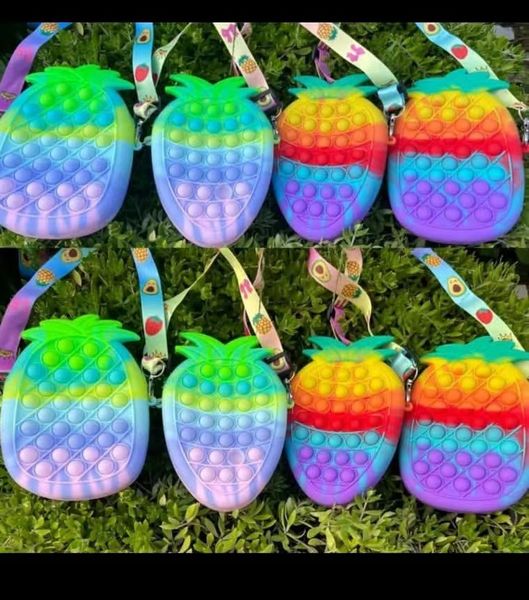 fidget toys sensory fashion strawberry pineapple coin purse push bubble anti stress educational children and adults decompression toy surpri
fidget toys sensory fashion strawberry pineapple coin purse push bubble anti stress educational children and adults decompression toy surpri
