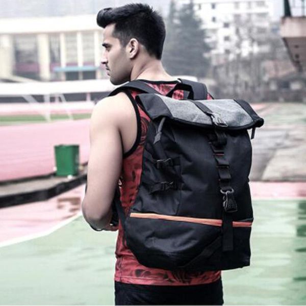 outdoor bags 2021 football basketball training black high capacity with independent shoes pocket sport bag
outdoor bags 2021 football basketball training black high capacity with independent shoes pocket sport bag