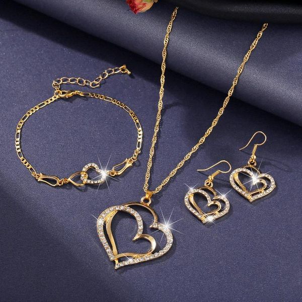 chains 2021 luxury simple big small hollow double heart-shaped necklace exquisite crystal zircon pendant chain women's wedding jewelry, Silver
chains 2021 luxury simple big small hollow double heart-shaped necklace exquisite crystal zircon pendant chain women's wedding jewelry, Silver