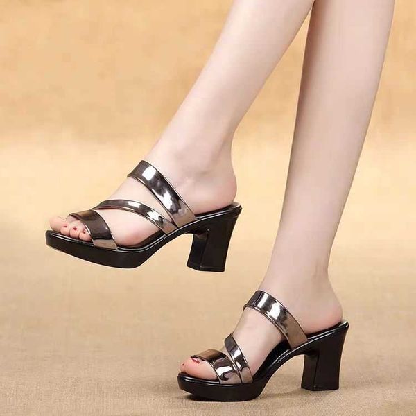 large size summer fashion new high waterproof platform women's sandals thick heel bright skin fish mouth 100 leisure, Black
large size summer fashion new high waterproof platform women's sandals thick heel bright skin fish mouth 100 leisure, Black