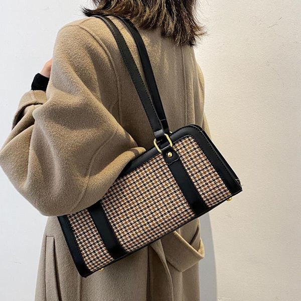 houndstooth bag retro western style underarm bag explosion style fashion all-match casual shoulder bag
houndstooth bag retro western style underarm bag explosion style fashion all-match casual shoulder bag