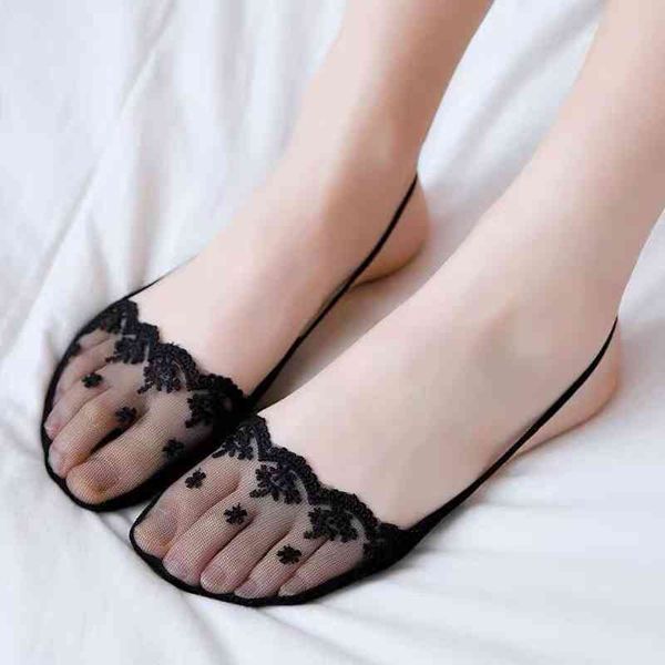 women's embroidered suspender socks, high-heeled invisible lace, novel, Black;white
women's embroidered suspender socks, high-heeled invisible lace, novel, Black;white