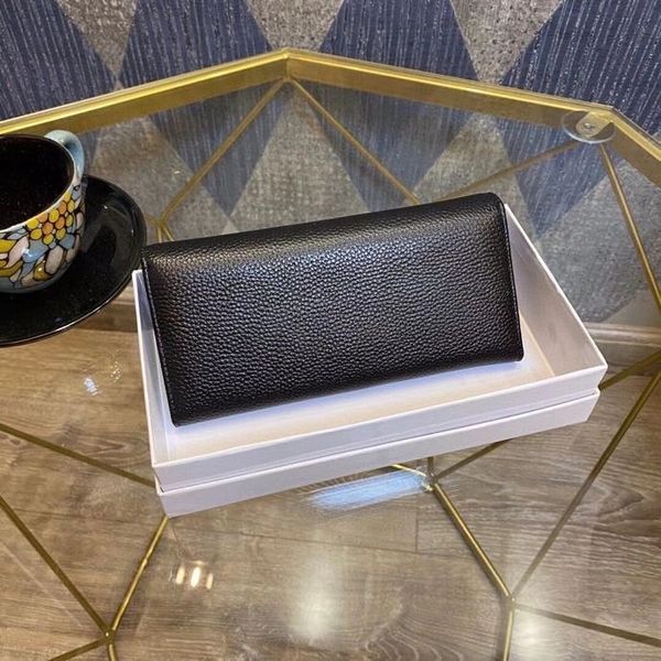 2021 new high-quality all-leather purse men's and women's wallets card bags famous designer design black pink mail gift box packa, Red;black
2021 new high-quality all-leather purse men's and women's wallets card bags famous designer design black pink mail gift box packa, Red;black
