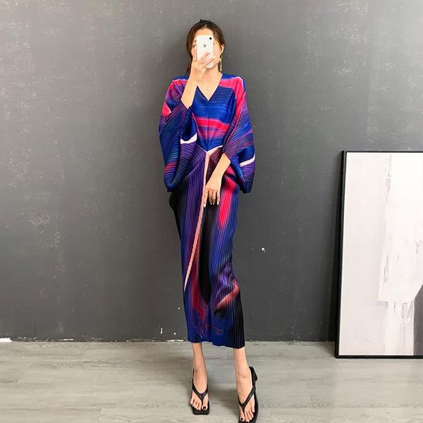 casual dresses plus size dress for women 45-75kg autumn 2021 fashion printed v-neck batwing sleeves loose stretch elegant long, Black;gray
casual dresses plus size dress for women 45-75kg autumn 2021 fashion printed v-neck batwing sleeves loose stretch elegant long, Black;gray