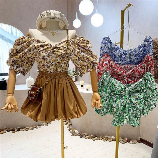 women's blouses & shirts european summer french puff sleeve floral printed temperament twisted v-neck short shirt women fashion 2021, White
women's blouses & shirts european summer french puff sleeve floral printed temperament twisted v-neck short shirt women fashion 2021, White