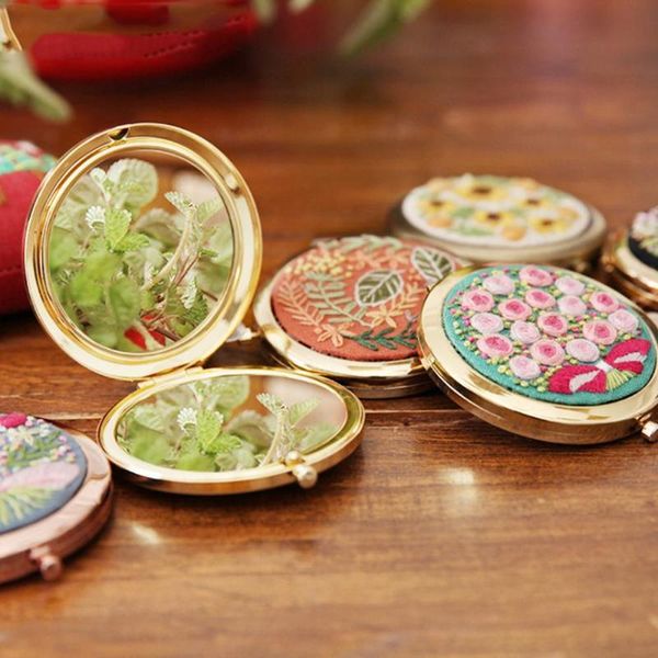 other arts and crafts diy embroidery round makeup mirror handcraft needlework cross stitch kit mini double-sided material package
other arts and crafts diy embroidery round makeup mirror handcraft needlework cross stitch kit mini double-sided material package