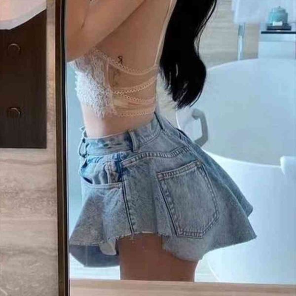 fashion summer and autumn women short ruffled hem big wide leg lace up mid waist zipper loose mini denim, White;black
fashion summer and autumn women short ruffled hem big wide leg lace up mid waist zipper loose mini denim, White;black