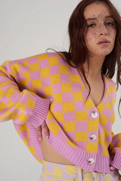 women's knits & tees y2k women fashion autumn wnter knitted cardiga splicing checked long sleeves button-open knit coat for girls stree, White
women's knits & tees y2k women fashion autumn wnter knitted cardiga splicing checked long sleeves button-open knit coat for girls stree, White