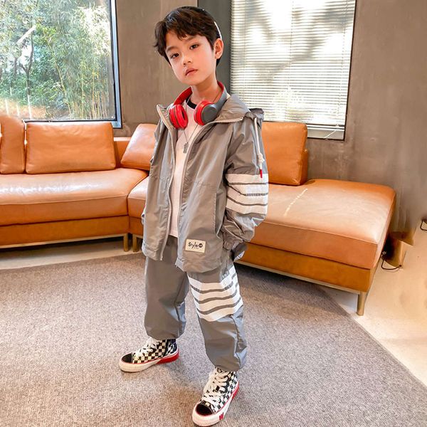 and autumn new boy's spring suit: children's 2021 wtern fashion leisure sports two piece student suit, White
and autumn new boy's spring suit: children's 2021 wtern fashion leisure sports two piece student suit, White