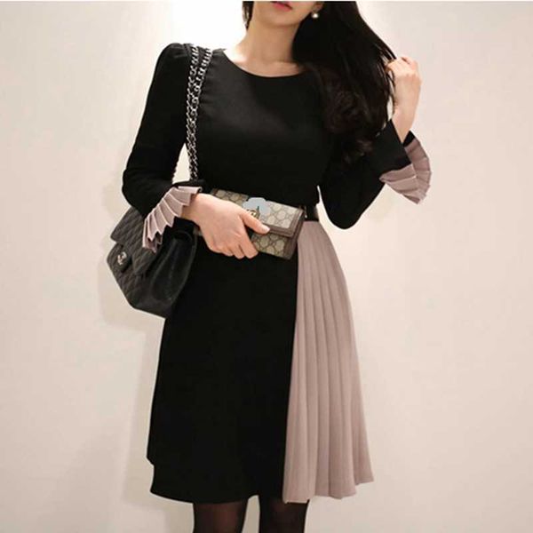 autumn fashion women dress long sleeve a-line patchwork hit color slim work office lady formal pleated 210529, Black;gray
autumn fashion women dress long sleeve a-line patchwork hit color slim work office lady formal pleated 210529, Black;gray