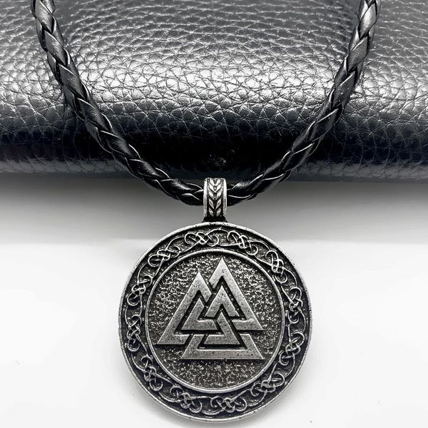 chains ancient nordic vikings fighting death symbol rune valknut triangle knot metal pendant necklace, Silver
chains ancient nordic vikings fighting death symbol rune valknut triangle knot metal pendant necklace, Silver