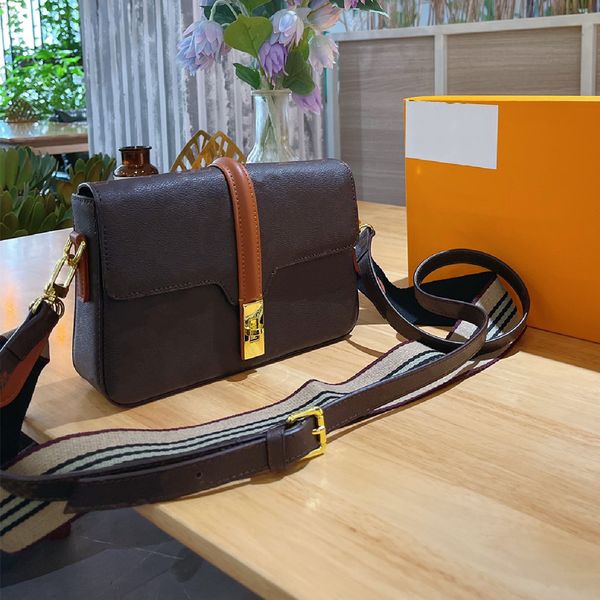 designer women fox shoulder bags small luxury lady purses crossbody fashion flaps girls cross body 2 straps printed letters flowers cute bag
designer women fox shoulder bags small luxury lady purses crossbody fashion flaps girls cross body 2 straps printed letters flowers cute bag