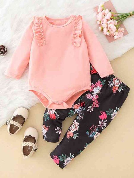 baby frill trim bodysuit & floral print pants she, White
baby frill trim bodysuit & floral print pants she, White