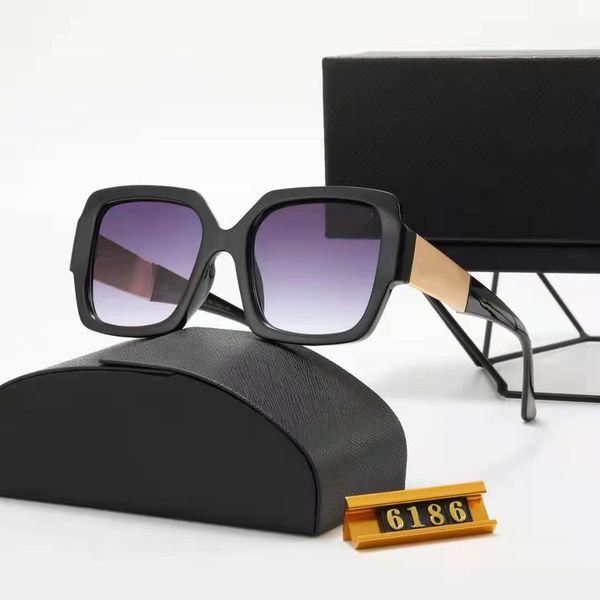women mens luxurys designers sunglasses brands uv400 sun glasses summer beach eyewear fashion womans sunglass lens with box case 6186, White;black
women mens luxurys designers sunglasses brands uv400 sun glasses summer beach eyewear fashion womans sunglass lens with box case 6186, White;black