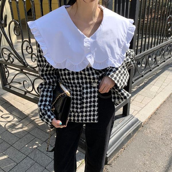 hzirip elegant wear houndstooth tweed jacket women 2021 new autumn winter loose long sleeve lapel single-breasted coat female, Black;brown
hzirip elegant wear houndstooth tweed jacket women 2021 new autumn winter loose long sleeve lapel single-breasted coat female, Black;brown