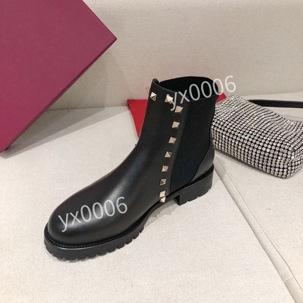 2021 designer's latest customized logo 35-41 women's boots leather non slip rubber sole luxury comfort exquisite technology high h, Black
2021 designer's latest customized logo 35-41 women's boots leather non slip rubber sole luxury comfort exquisite technology high h, Black