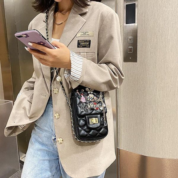 evening bags fun fashion sequined embroidery letter vase shape chain shoulder bag ladies handbag crossbody messenger purse1
evening bags fun fashion sequined embroidery letter vase shape chain shoulder bag ladies handbag crossbody messenger purse1