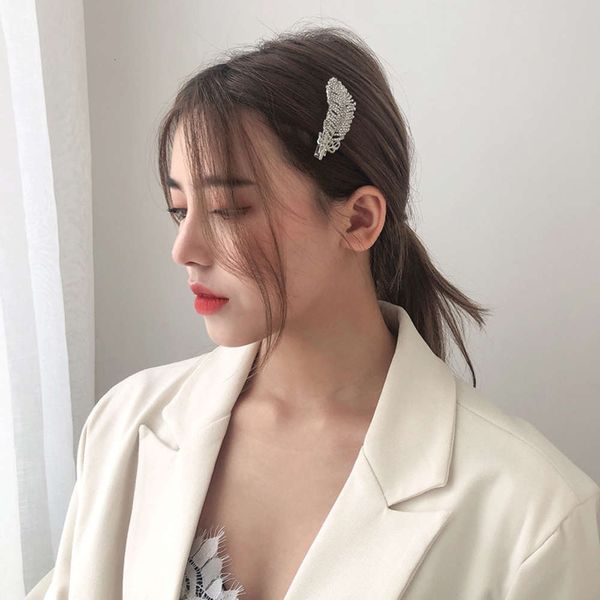 wholesale-korean light luxury full drill feather girl net red side hairpin back of head clip elegant hair accessories, Silver
wholesale-korean light luxury full drill feather girl net red side hairpin back of head clip elegant hair accessories, Silver