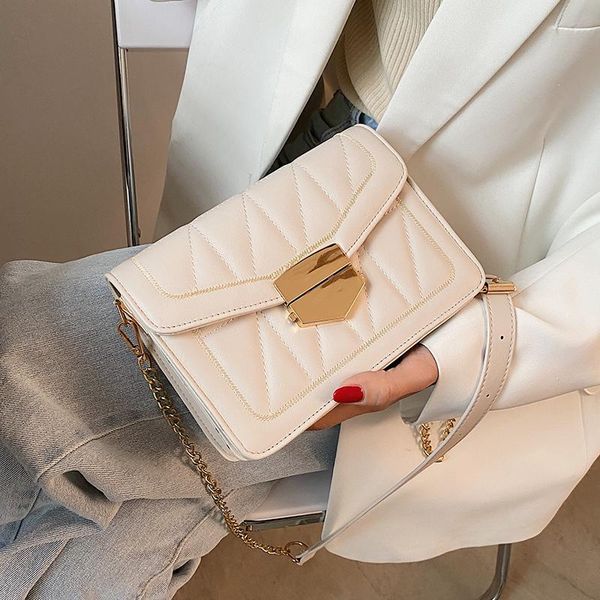 evening bags niche design high-end women's bag all-match 2021 chain messenger -selling style square shoulder width: 20cm
evening bags niche design high-end women's bag all-match 2021 chain messenger -selling style square shoulder width: 20cm
