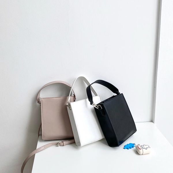 cross body women handbags pu leather designer female shoulder bag ladies mini crossbody phone japan youth luxury purses whole sale
cross body women handbags pu leather designer female shoulder bag ladies mini crossbody phone japan youth luxury purses whole sale