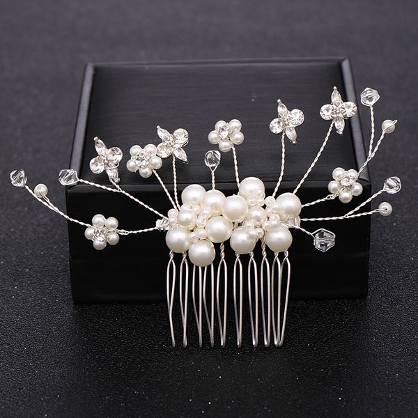 trendy wedding hair comb silver color pearl pearl headdress princess hair accessories bridal tiaras hair jewelry accessoriesdio chan contact, Golden;white
trendy wedding hair comb silver color pearl pearl headdress princess hair accessories bridal tiaras hair jewelry accessoriesdio chan contact, Golden;white
