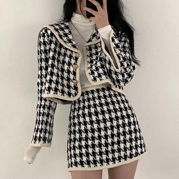 women's jackets korean style elegant plaid coat women sailor collar long sleeve casual vintage short jacket office ladies all match, Black;brown
women's jackets korean style elegant plaid coat women sailor collar long sleeve casual vintage short jacket office ladies all match, Black;brown