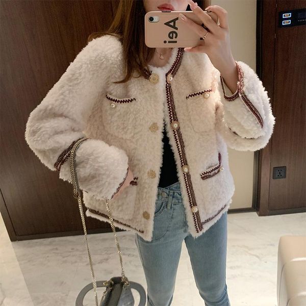 women's jackets 2021 autumn and winter anti-season xiaoxiang short faux fur coat ladies lamb hair shearing, Black;brown
women's jackets 2021 autumn and winter anti-season xiaoxiang short faux fur coat ladies lamb hair shearing, Black;brown