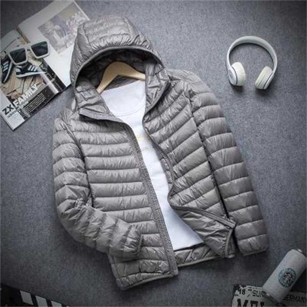 brand autumn winter light down jacket men's fashion hooded short large ultra-thin lightweight youth slim coat down jackets 211129, Black
brand autumn winter light down jacket men's fashion hooded short large ultra-thin lightweight youth slim coat down jackets 211129, Black
