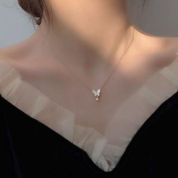 chokers vintage monolayer pendant butterfly necklace for women butterflies charm choker necklaces french fashion romancejewelry gift, Golden;silver
chokers vintage monolayer pendant butterfly necklace for women butterflies charm choker necklaces french fashion romancejewelry gift, Golden;silver