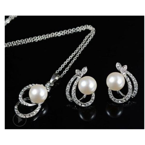 wonderful low price diamond crystal 925 silver 10set/lots wedding bride lady's necklace earings set 4.5tym
wonderful low price diamond crystal 925 silver 10set/lots wedding bride lady's necklace earings set 4.5tym