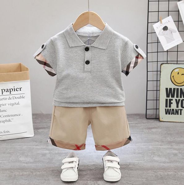 2021 boys' sets short sleeve lapel casual sportswear t-shirt + pants check pattern black and white red 3 colors
2021 boys' sets short sleeve lapel casual sportswear t-shirt + pants check pattern black and white red 3 colors
