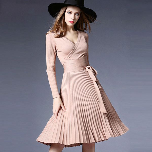 2021 autumn winter vintage pleated women solid knee-length long sleeved empire v-neck elegant knitted es d257, Black;gray
2021 autumn winter vintage pleated women solid knee-length long sleeved empire v-neck elegant knitted es d257, Black;gray