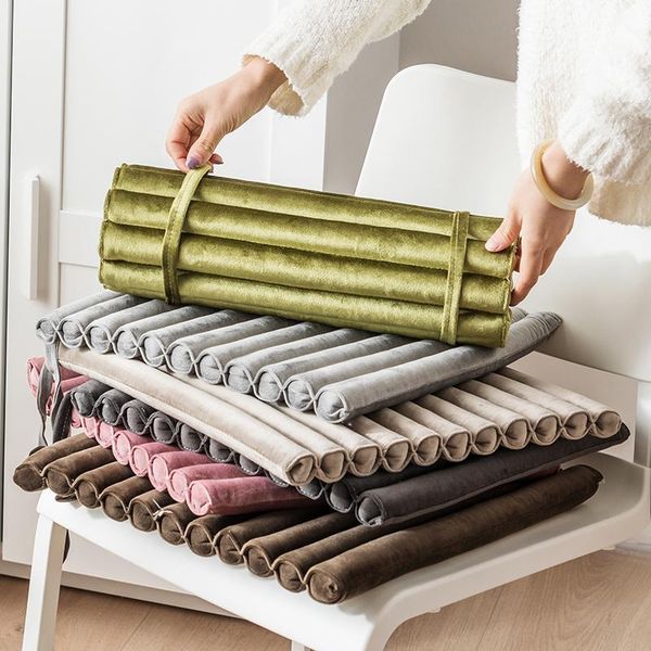 cushion/decorative pillow creative rollable style crystal velvet cushion car chair folding warm comfortable and breathable seat
cushion/decorative pillow creative rollable style crystal velvet cushion car chair folding warm comfortable and breathable seat