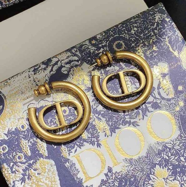 aaa designer jewelry 21 years new circle earring net red wind fashion personality earrings high version brass material j0q0, Golden
aaa designer jewelry 21 years new circle earring net red wind fashion personality earrings high version brass material j0q0, Golden