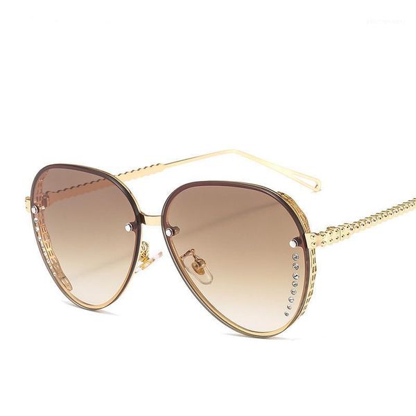 sunglasses women diamond metal frame sun glasses female luxury designer gradual trend eyewear, White;black
sunglasses women diamond metal frame sun glasses female luxury designer gradual trend eyewear, White;black