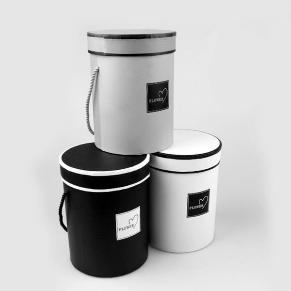 gift wrap 13*13*18 cm high grade korean pure color round flower paper boxes with lid hug bucket florist packaging
gift wrap 13*13*18 cm high grade korean pure color round flower paper boxes with lid hug bucket florist packaging