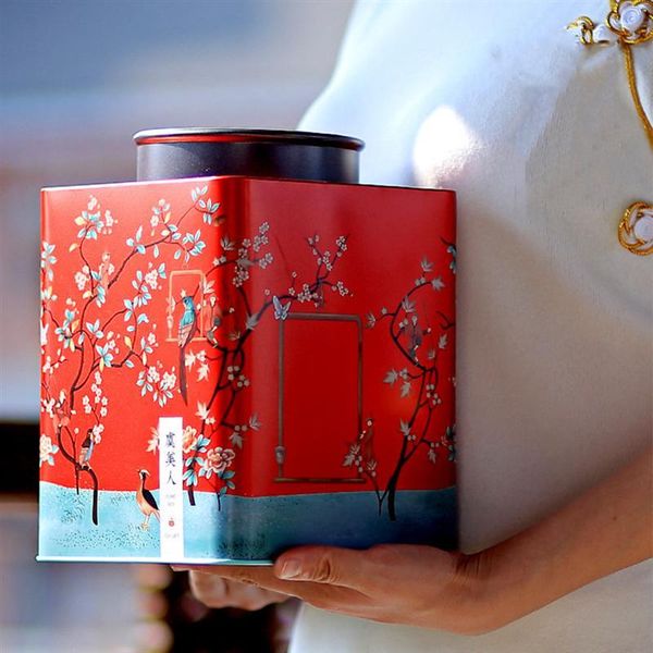 1 set exquisite tinplate box candy festival canister packaging can storage jar gift with bag storage box
1 set exquisite tinplate box candy festival canister packaging can storage jar gift with bag storage box