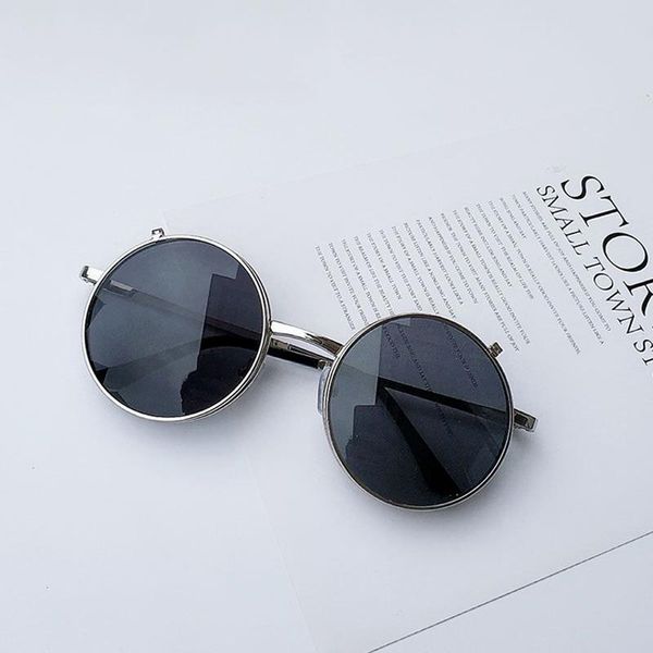 sunglasses doisyer flip cover double purpose personality side retro large frame round glasses for men and women, White;black
sunglasses doisyer flip cover double purpose personality side retro large frame round glasses for men and women, White;black