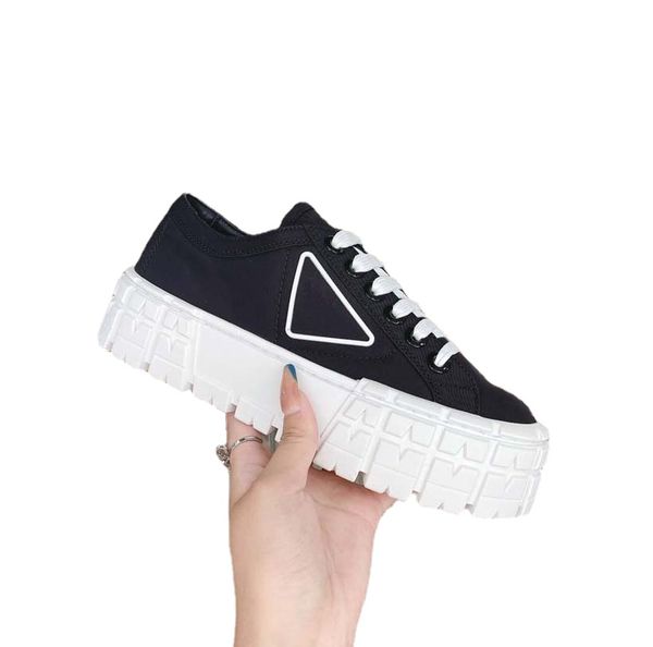 2021 est fashion luxury casual shoes highest quality elegant, comfortable and soft outdoor sports size wholesale 35-41, Black
2021 est fashion luxury casual shoes highest quality elegant, comfortable and soft outdoor sports size wholesale 35-41, Black