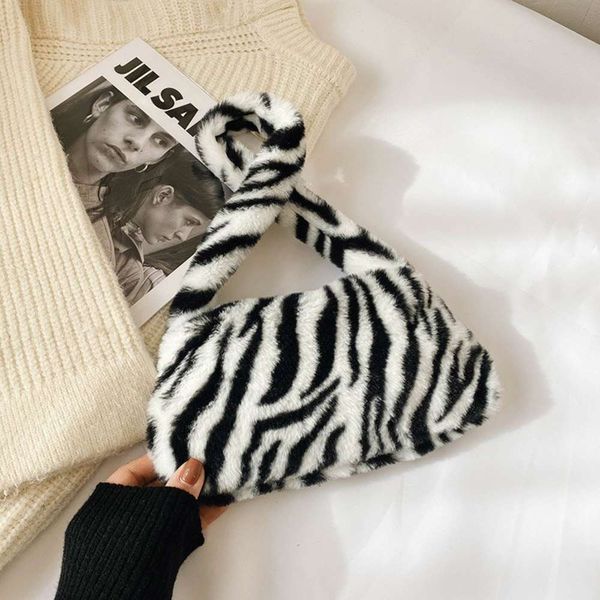 women's handbag small fashion leopard crossbody bag fur plush soft casual one-shoulder armpit crossbody bags women
women's handbag small fashion leopard crossbody bag fur plush soft casual one-shoulder armpit crossbody bags women