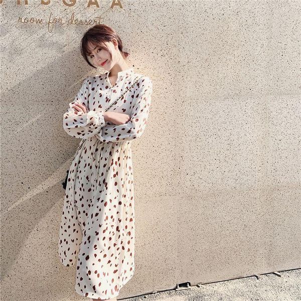 casual dresses women dress autumn 2021 vintage long sleeve floral print chiffon single button square collar high waist, Black;gray
casual dresses women dress autumn 2021 vintage long sleeve floral print chiffon single button square collar high waist, Black;gray