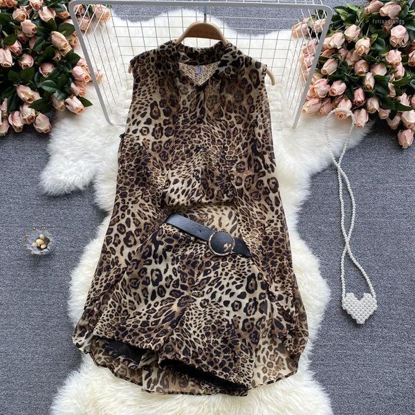 women's tracksuits luosha women summer retro leopard sleeveless chiffon shirt and high waist wide leg short pants suit female stylish o, Gray
women's tracksuits luosha women summer retro leopard sleeveless chiffon shirt and high waist wide leg short pants suit female stylish o, Gray