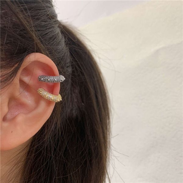 hbp fashion south korea east gate personality luxury, no ear hole, exquisite and small temperament, micro inlaid zircon c-shape, Silver
hbp fashion south korea east gate personality luxury, no ear hole, exquisite and small temperament, micro inlaid zircon c-shape, Silver