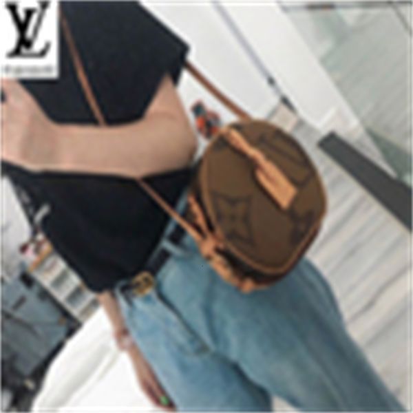 handbag bag brand round designer shoulder luxury soft 84h6 cake m44604 handbags bags boite handles chapeau bags totes souple evening cro 
handbag bag brand round designer shoulder luxury soft 84h6 cake m44604 handbags bags boite handles chapeau bags totes souple evening cro