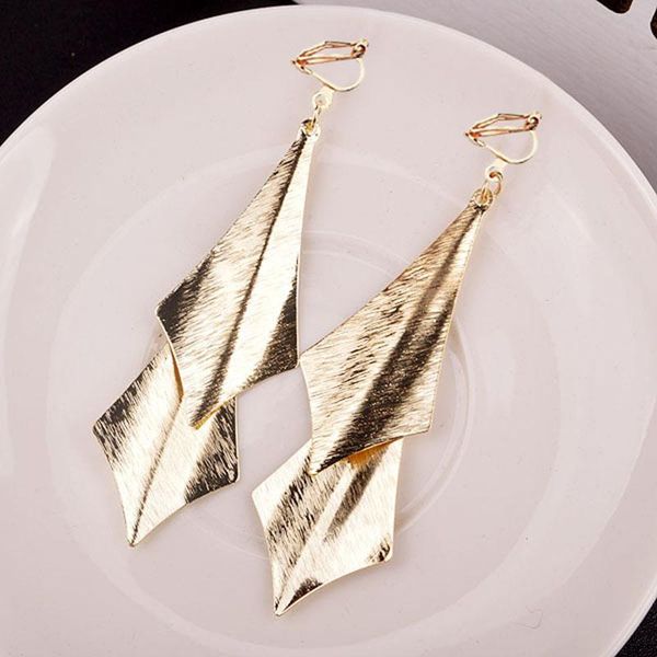 clip-on & screw back jiokorean fashion earrings wholesale jewelry long clip on wihtout piercing for women luxury, Silver
clip-on & screw back jiokorean fashion earrings wholesale jewelry long clip on wihtout piercing for women luxury, Silver
